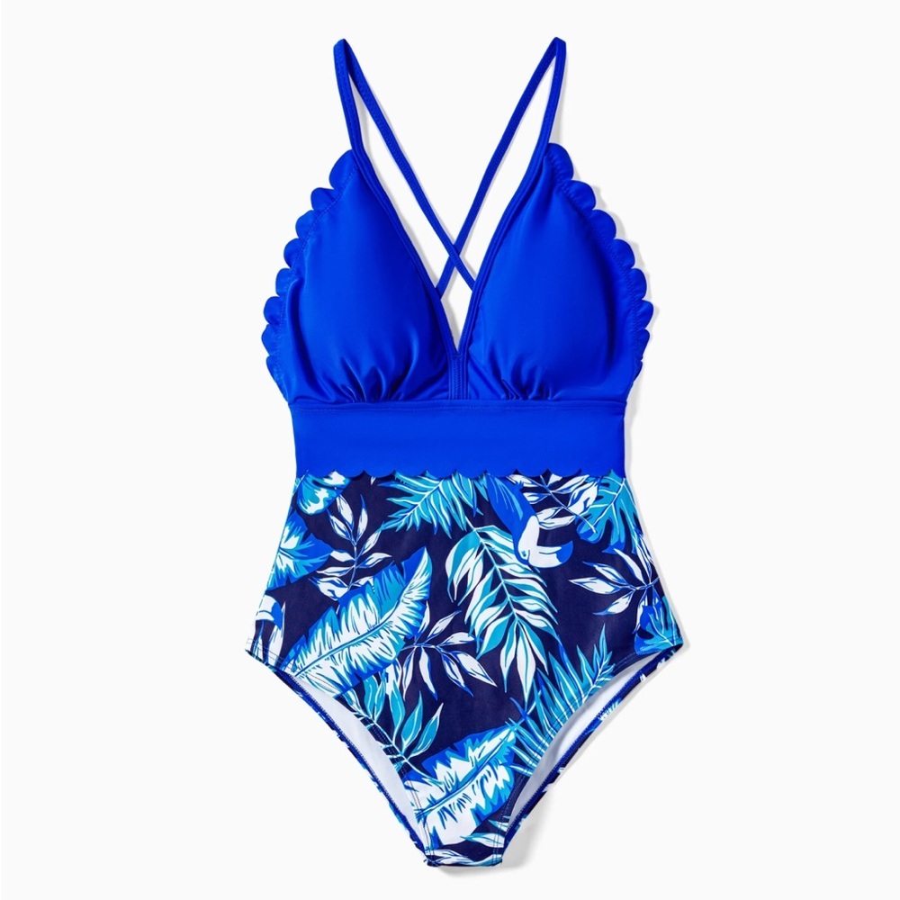 Tropical Blue and White Ruched Floral One Piece Swimsuit Women’s Large